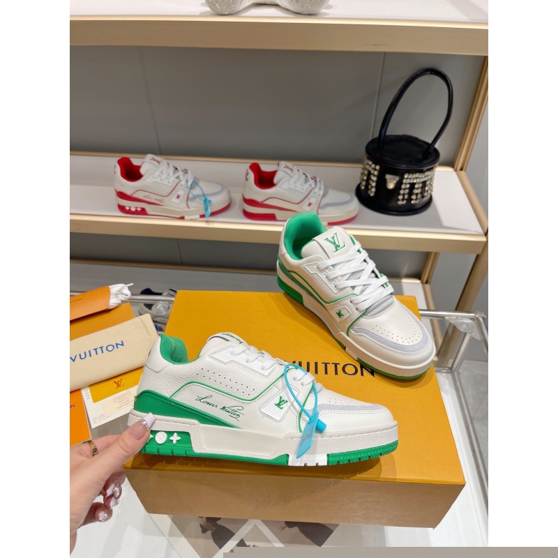l**is V*t*n sneakers